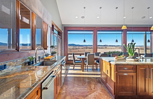 Sturgis Villa | Raz Hideaway 7 Bedroom Mountain Ranch - Sleeps 24