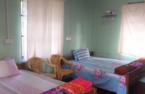 Mawlynnong House | RB guest house