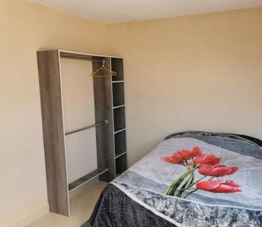 Ixtapalapa Apartment | Recámara céntrica funcional