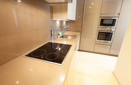 Puerto Banus Apartment | RECENTLY REFURBISHED APARTMENT IN THE HEART OF PUERTO BANÚS!