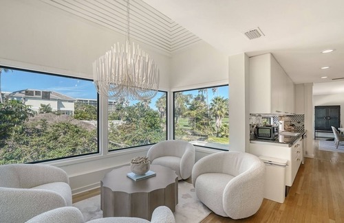 Longboat Key House | Recently updated 5 bedroom home, private pool and steps to the beach.