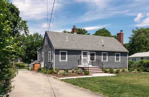 Ipswich House | Recently updated, comfortable home with large yard, enjoy the North Shore!