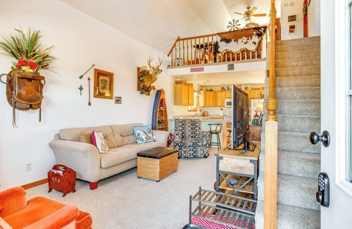 Chillicothe House | 'Red Barn Getaway' Chillicothe Countryside Home