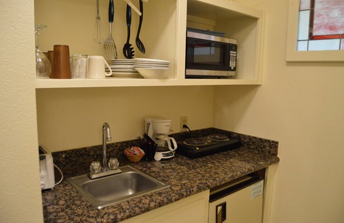 El Portal Hotel | Red Bud Lodge