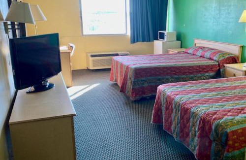 Lima Hotel | Red Carpet Inn & Suites Lima -Listing Partner