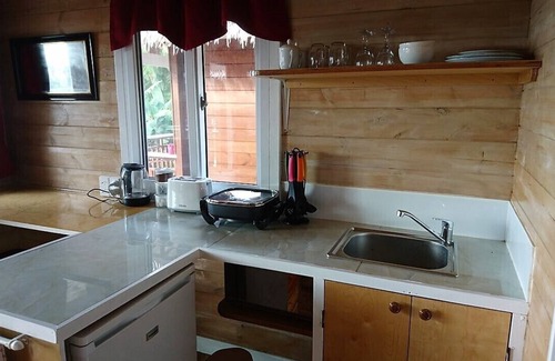 Rarotonga Villa | Red Hibiscus Villa 3