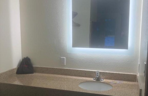 La Pine Hotel | Red Lion Inn and Suites La Pine, Oregon