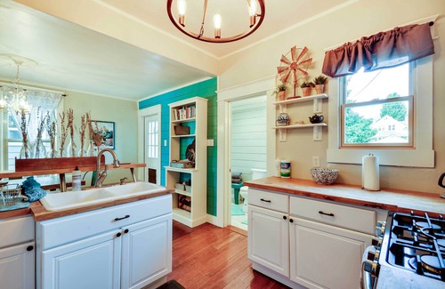 Red Lodge House | Red Lodge Home on Broadway - 15 Min to Ski Resort!