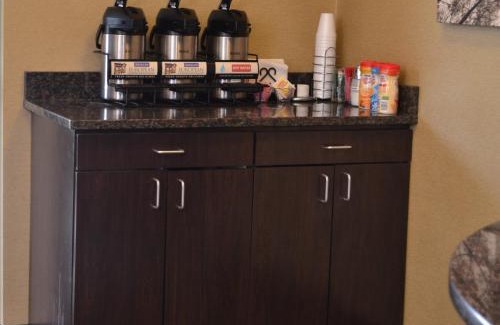 Elkhart Hotel | Red Roof Inn Elkhart