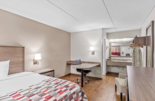 Greater Belhaven Hotel | Red Roof Inn Jackson Downtown - Fairgrounds