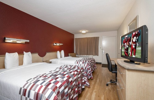 Watterson Park Hotel | Red Roof Inn Louisville Fair and Expo