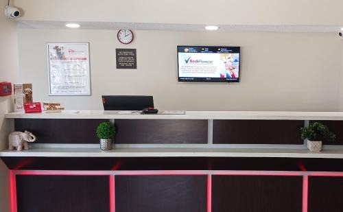 Kreole Hotel | Red Roof Inn Moss Point