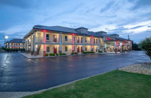 Calhoun Hotel | Red Roof Inn & Suites Calhoun