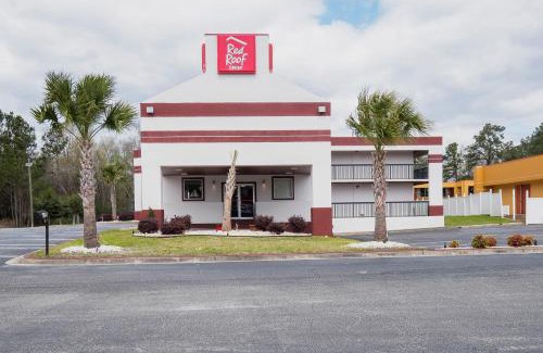 Walterboro Hotel | Red Roof Inn Walterboro