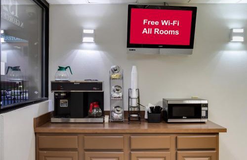 York Hotel | Red Roof Inn York Downtown