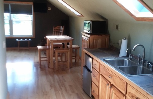 Butte Des Morts House | Redbrick Inn Courtney Suite