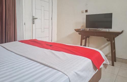 Cisarua Hotel | RedDoorz @ Hotel Arwana Safari Puncak