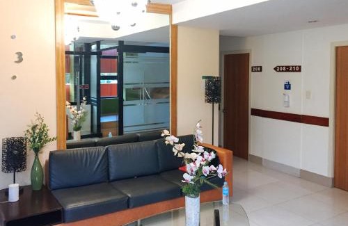 Kidapawan Hotel | RedDoorz Plus @ ABC Landmark Hotel
