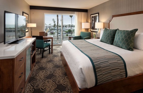 South Redondo Hotel | Redondo Beach Hotel, Tapestry Collection by Hilton