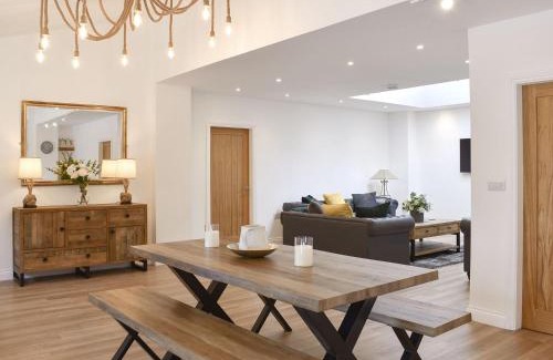 Irby House | Redstones Cottage