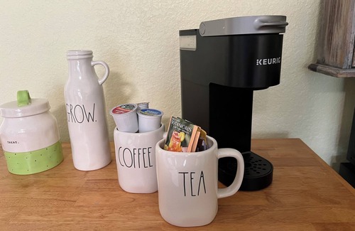 Tavares Apartment | Reduced No clean fee Central to Tavares and Mt Dora Fish, Shop, art, music