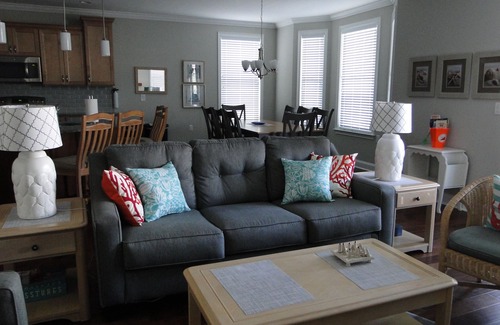 North End Apartment | REDUCED RATES in September!