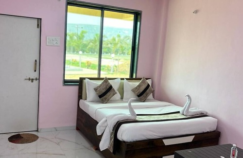 New Panvel East Resort | Redwings Resort