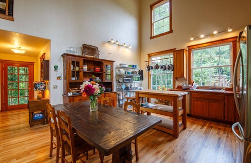 Trinidad House | Redwood Coastal Cottage Retreat~Fleurhaven Chalet