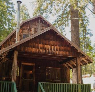 Wilsonia Villa | Redwood Grove in Sequoia and Kings Canyon National Park