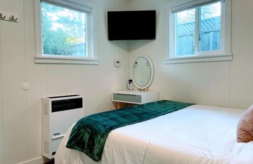 Felton House | Redwood Nook - 8 min walk to redwood state park