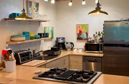 Arcata Apartment | Redwoods, Private Hot Tub, Patio and Apartment, Rain Shower, King Beds - Arcata