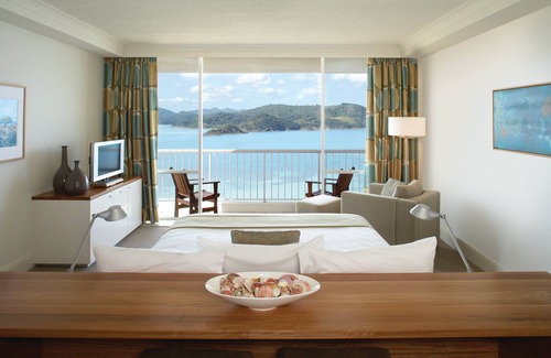 Hamilton Island Hotel | Reef View Hotel