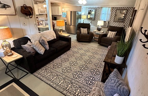 Summerdale House | Reel Good Time on Fish River