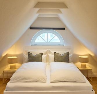 Sylt-Ost House | Reethüs Keitum mit Kamin und Südgarten in direkter Wattnähe