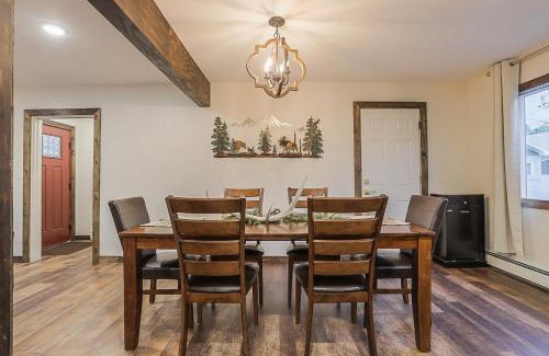 Livingston House | Refined 6br Moose & Bear Lodge By Sweetheart Stay