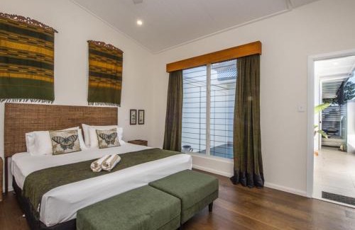 Picnic Bay Villa | Reflections Emerald Villa 1