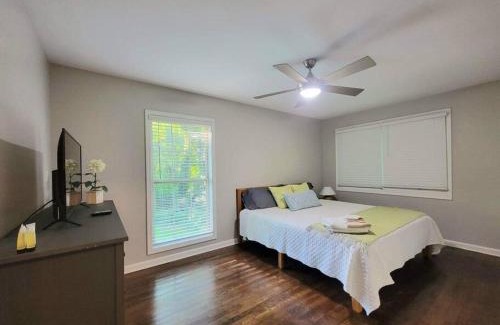 Smyrna House | Refreshed! Private 4BRMs 2 Bath - 2 King Beds!