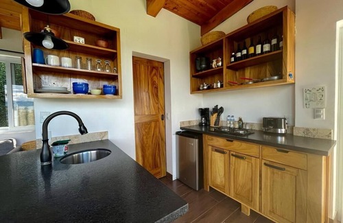 San Pedro La Laguna Cabin | Refugio del Volcan