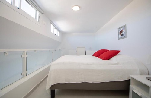 Balito Apartment | Refurbish Apartment with terrace