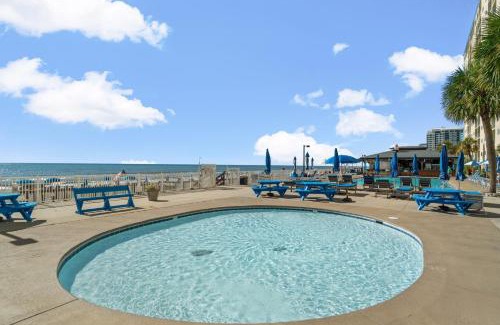 Crescent Beach Apartment | Regency Towers 702