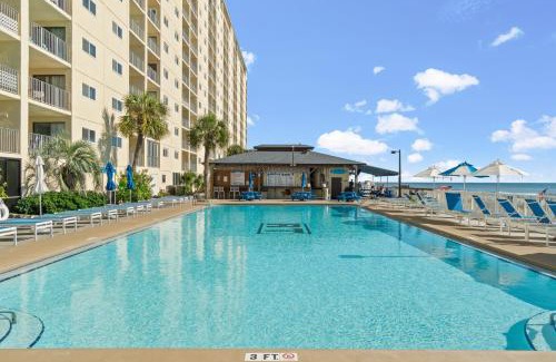 Crescent Beach Apartment | Regency Towers 702