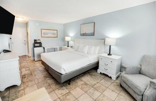 Litchfield by the Sea Apartment | Rejuvenate in a Resort View King Room 1st Floor
