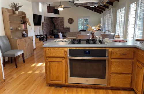 Nevada City House | Relax amongst the trees!