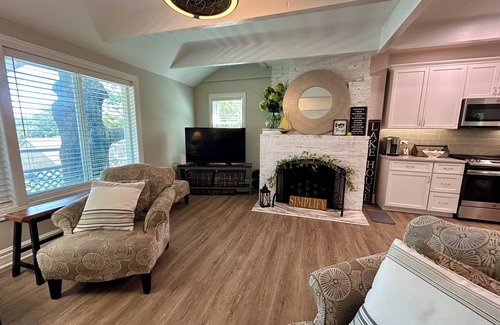 Wonder Lake House | Relax and recharge! Charming lake view house in quaint Wonder Lake, IL!