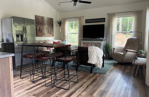 Lexington Cottage | Relax and Unplug at this Private Oasis