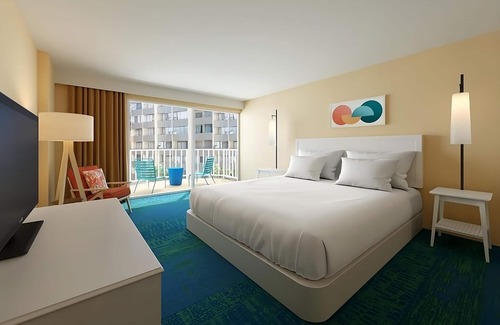 Waikiki Hotel | Relax and Unwind! 2 Comfortable Units, Outdoor Pool, Minutes to Honolulu Zoo