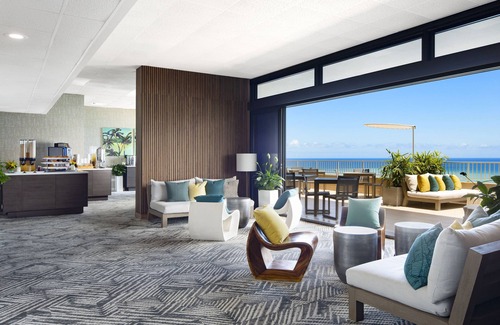 Waikiki Hotel | Relax and Unwind! 2 Comfortable Units, Outdoor Pool, Minutes to Honolulu Zoo