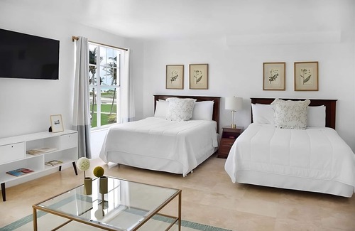 Flamingo/Lummus Hotel | Relax and Unwind! 2 Restful Units Minutes From Downtown Miami