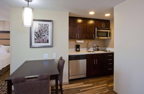 Davenport House | Relax in airy Davenport