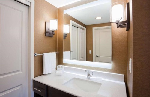 Davenport House | Relax in airy Davenport